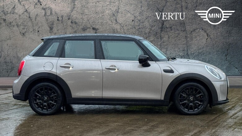 MINI Hatchback 1.5 Cooper Classic Premium 5dr Auto Petrol Hatchback